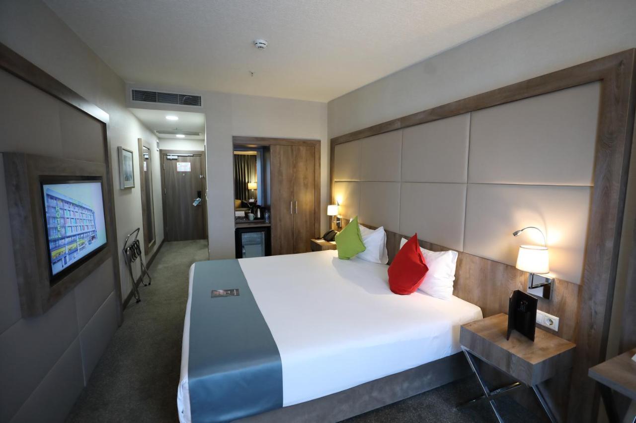 Готель Ibis Styles Istanbul Bomonti Екстер'єр фото