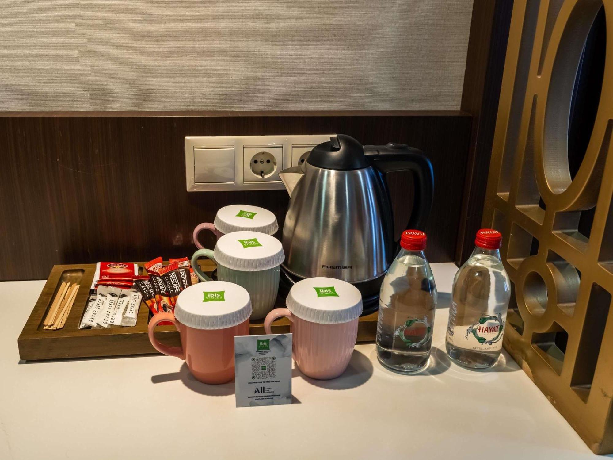 Готель Ibis Styles Istanbul Bomonti Екстер'єр фото