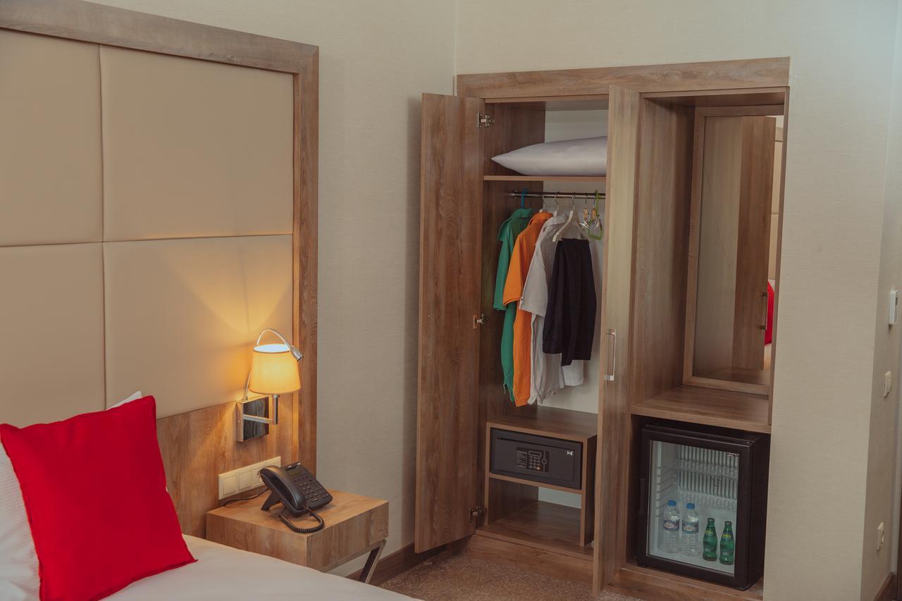 Готель Ibis Styles Istanbul Bomonti Екстер'єр фото