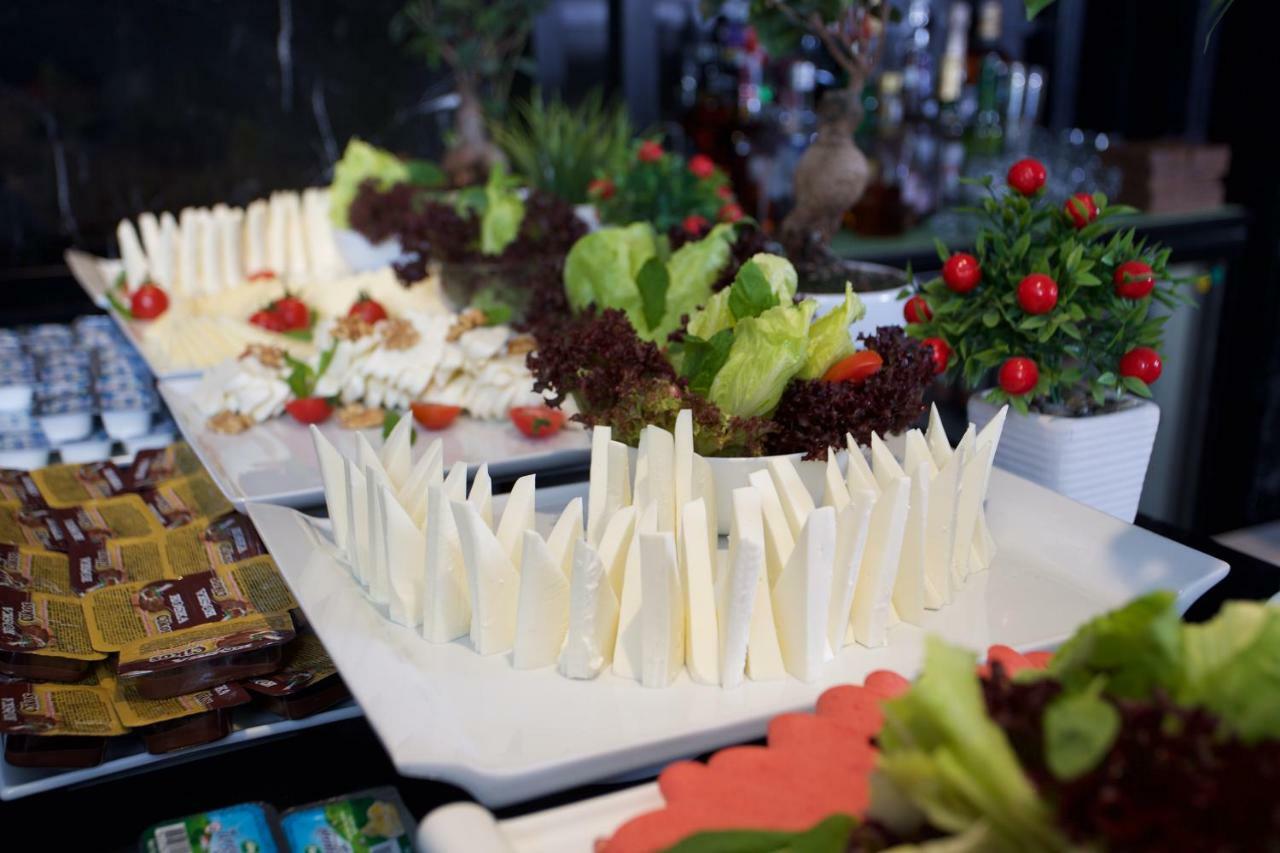 Готель Ibis Styles Istanbul Bomonti Екстер'єр фото