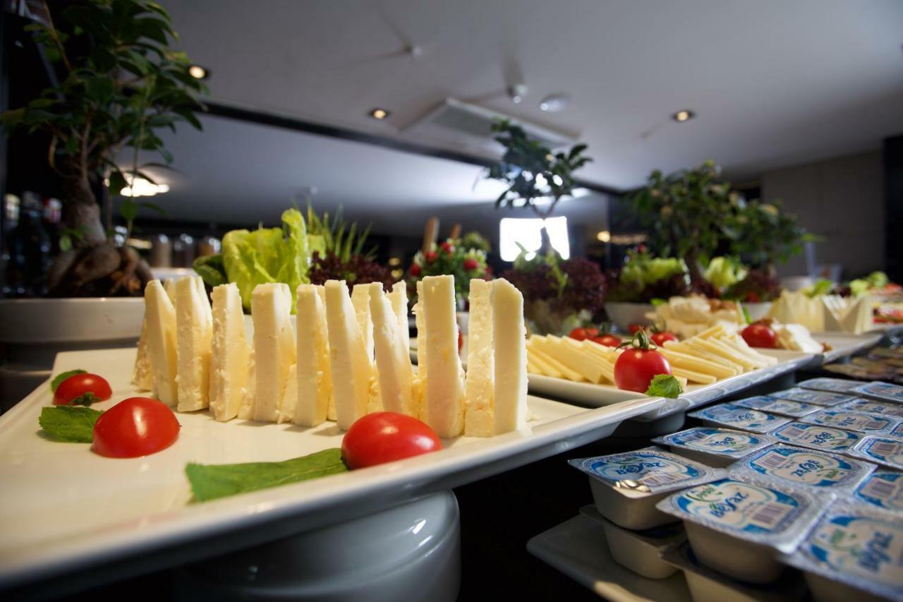 Готель Ibis Styles Istanbul Bomonti Екстер'єр фото